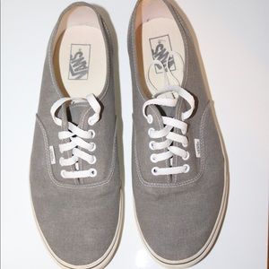 Men’s gray VANS